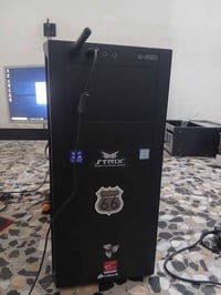pc للبيع المواصفات المعالج xeon e5 2650 v2  الرامات 16gb ddr3 قطعة وحد...