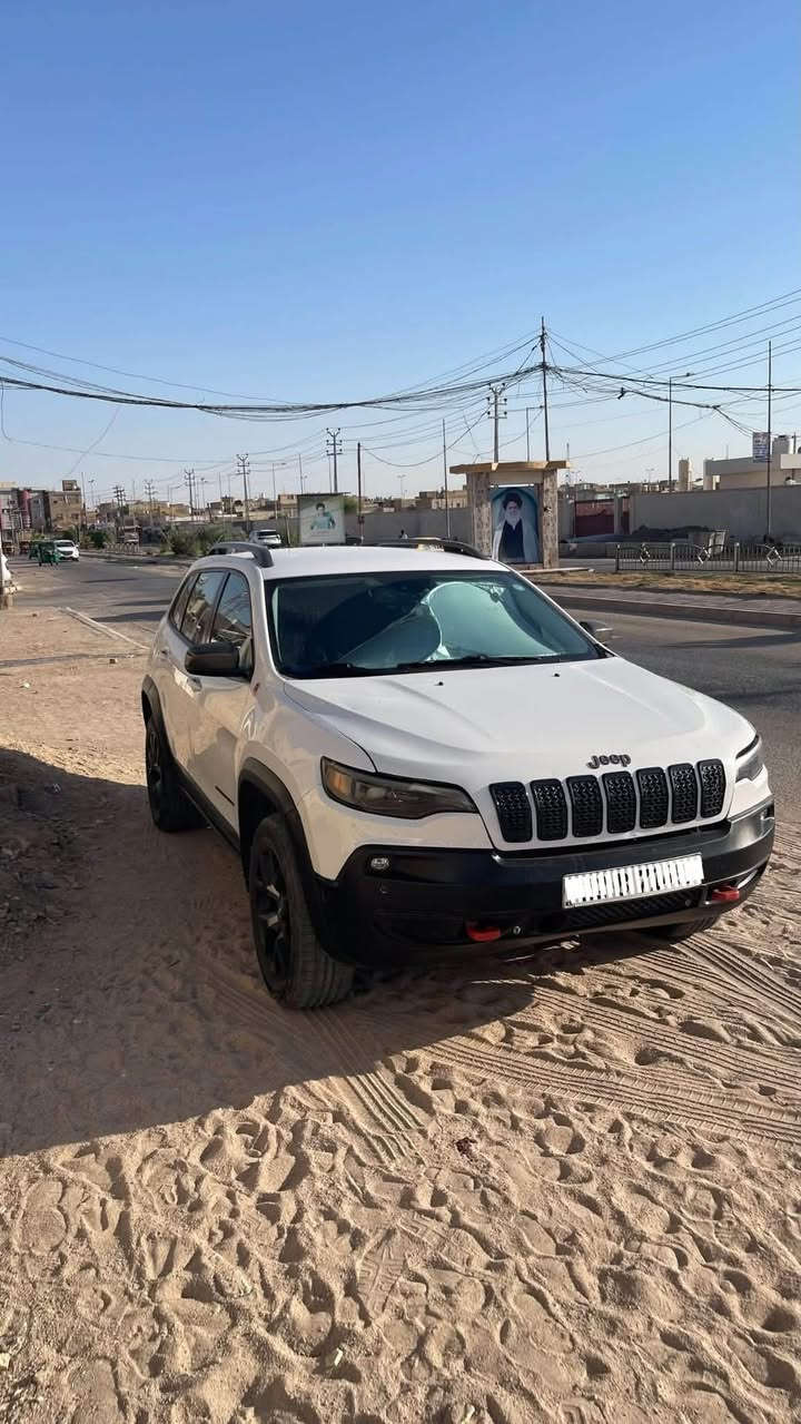 جيب بزون ترايل هوك مديل 19
كير مكينه مكفول v6.3200
رقم اربيل بأسمي 
حادث تبديل بنيد فقط وبارد قليل راسلني ادزلك السونار
بيع او مراوس  
*********** موجود واتساب
