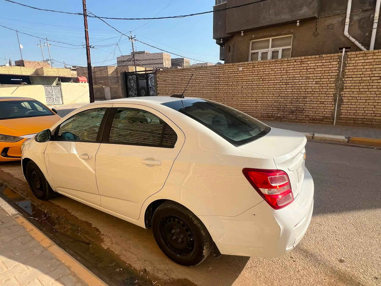 سلام عليكم افيو سونك للبيع  موديل ٢٠١٧ بسمي مداور ثاني يوم ماعيزه برغي سياره جديده كير مكينه كفاله الاستفسار ***********اتصال وتدلل
