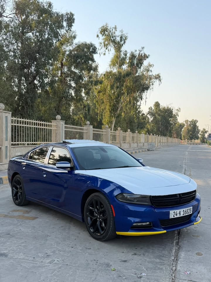 DODGE GHARGER - SXT PLUS - 2022
الموديل:2022

اللون: نيلي💙

الممشى: 92 ألف ميل

السنوية: دهوك - رقم جديد

مكان السيارة: الموصل📍

الحادث: بيها بخصة صغيرة بالباب الخلف السايق 

✨المواصفات:

🔵 سلايت

🔵 كشنات كهرباء أمامية اثنين

🔵 كشنات تدفئة وتبريد + خزن ميموري

🔵 كشن حضن

🔵 جلد بلاد أصلي

🔵 هيتر كشنات خلفية

🔵 ستيرن هيتر

🔵 حساسات خلفية

🔵 تشغيل عن بُعد
Apple Carplay + شاشة 🔵

📞***********-***********
