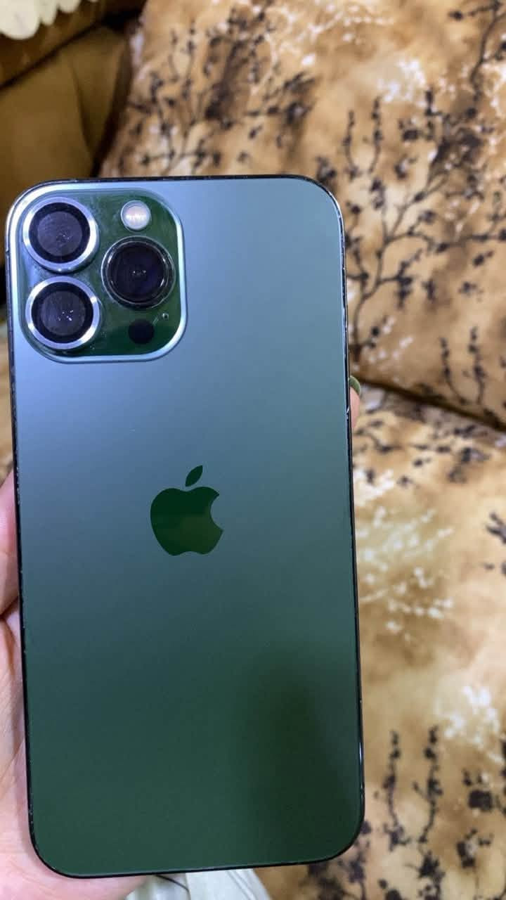 📱 آيفون 13 برو ماكس للبيع
السلام عليكم، من رخصة الأدمنية 

🔸 بيع مستعجل جدًا

• مبدل كلاس فقط

• البطارية 80%

• اللون زيتوني

• Face ID شغال ✅

• تك مودبل

• الذاكرة 256GB

💰 السعر: 650 ألف وبي مجال

📍 المكان: موصل – جانب الأيمن

🔥 مستعجل على البيعة،

التواصل ع واتساب ***********

نص مكتوب في الصور:
- ٢:٢٠
- البطارية والشحن
- >
- كما هو الحال مع البطاريات القابلة لإعادة الشحن، بطارية الهاتف قابلة للاستهلاك وتصبح أقل فاعلية مع الوقت. معرفة المزيد...
- الحد الأقصى للقدرة
- ٨٠٪
- هذا قياس لقدرة البطارية مقارنة بقدرتها عندما كانت جديدة. قد تتسبب القدرة المنخفضة بتقليل ساعات الاستخدام بين عملية الشحن والأخرى.
- أقصى قدرة للأداء
- ستساعد الأنظمة المضمنة في النظام والمكونات في تخفيف آثار الأداء التي قد تلاحظها أثناء التقدم الكيميائي في عمر بطارية iPhone.
- شحن البطارية المحسن
- للحد من استنزاف عمر البطارية، يتعلم الـ iPhone من عادات الشحن اليومية، بحيث ينتظر ولا يتجاوز ٨٠٪ حتى يحين موعد حاجتك إلى استخدامه.