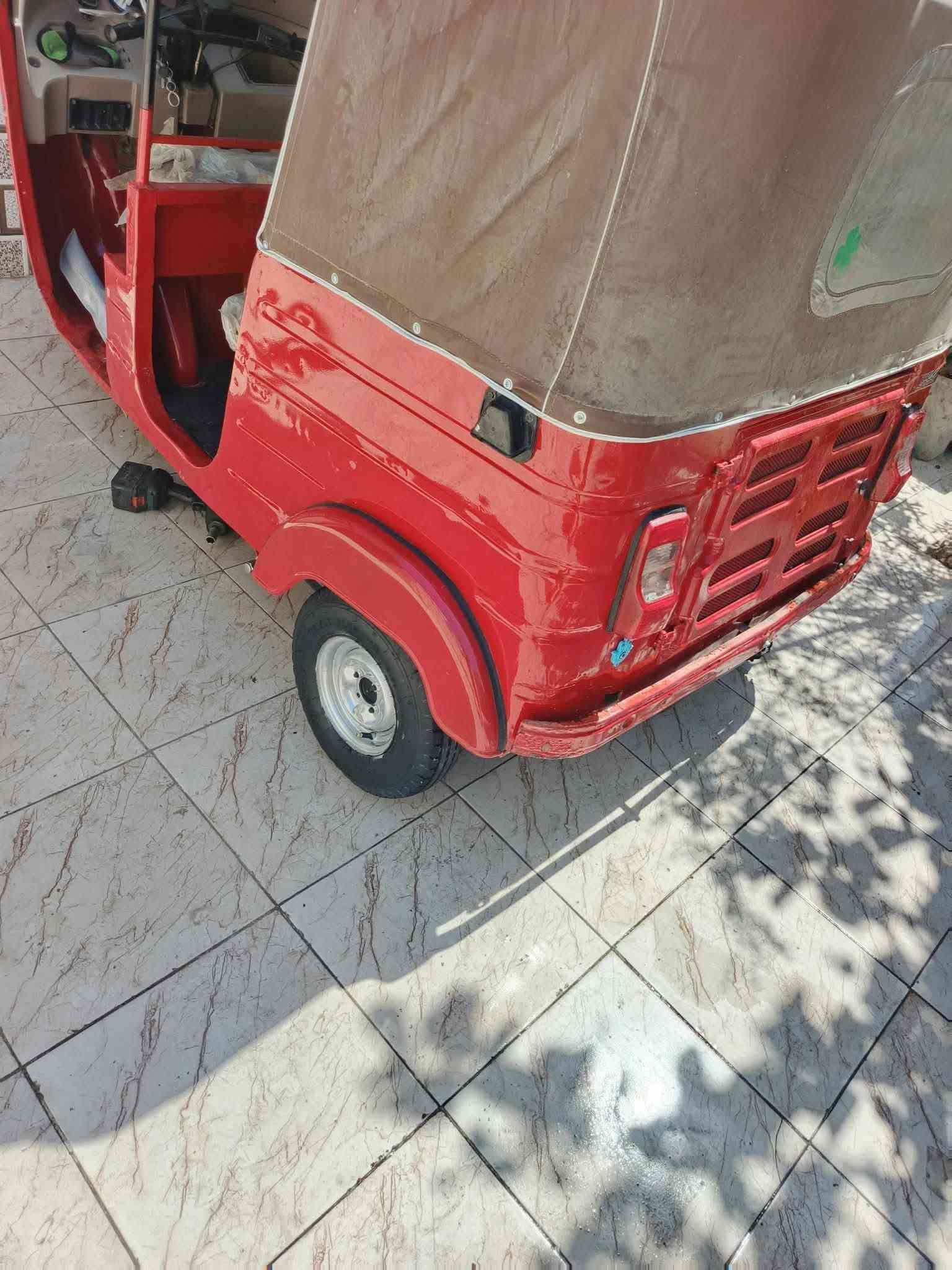 تكتك مديل 18 جديده ونضيفا مكينه 20شرط خرسه اوراق اصوليه تكتك كامله سعر  3600 بلاش 
وبلعافيها علا ياخضها بوجهك لشارع كامله
مكان بابل هاشميه ***********

