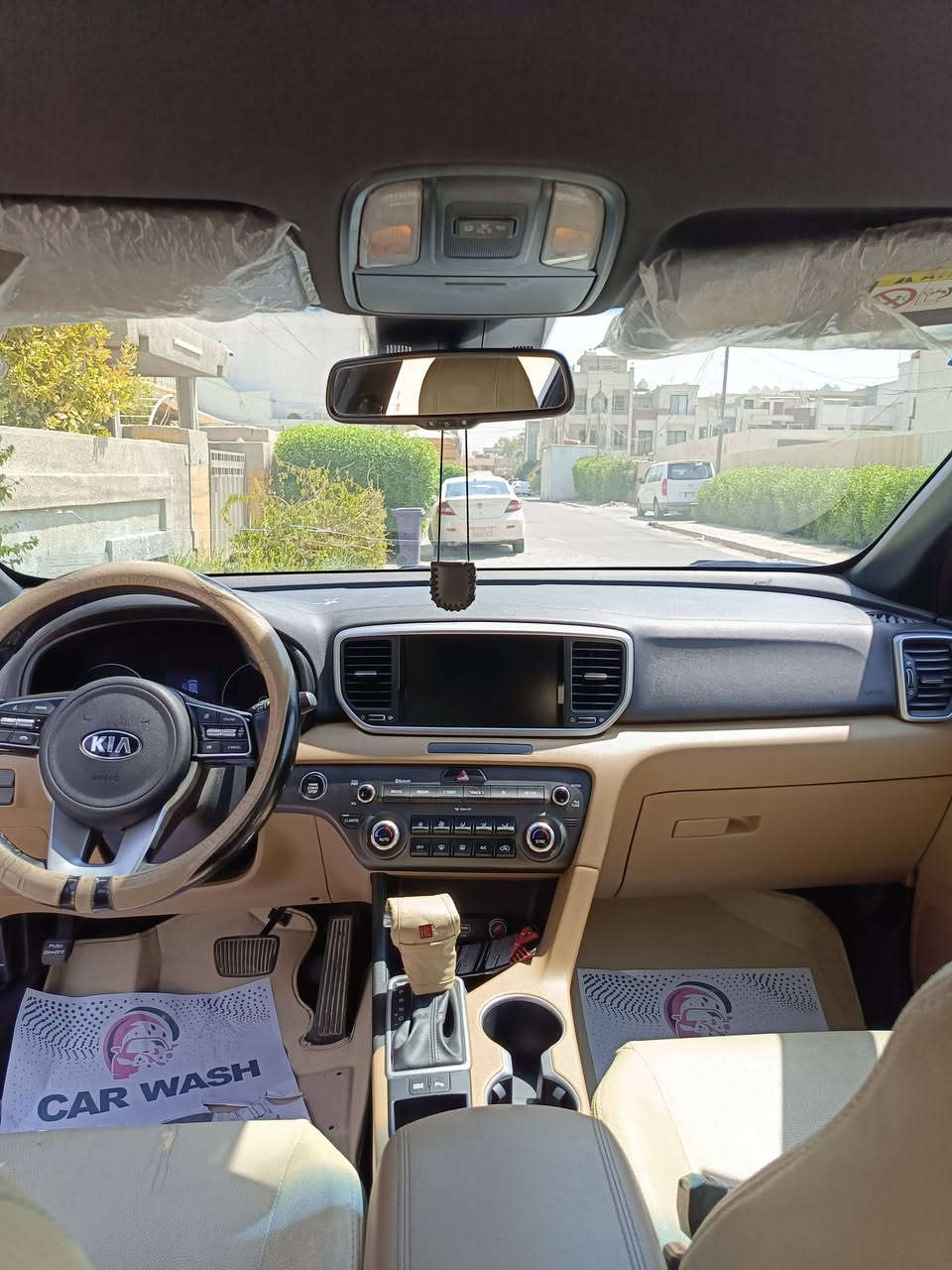 🚘 للبيع كيا سبورتاج 2021 خليجي – فئة مميزة
✨ المواصفات:
بصمة + تشغيل عن بُعد
محرك 2000 CC DOHC تنفس طبيعي
كشنات حمصي مغلفة ولم تُفتح
تبريد قطعتين، منفصل + Auto
شاشة كبيرة مع Apple CarPlay + Android Auto
تحكمات ستيرن
مودات قيادة
كامرة أصلية دوارة
حساسات أمامية وخلفية
ويل 19
كروز كنترول
مرايا كهربائية شفط
ترحيب ضوئي
ماشية 119 ألف كم
محرك وكير كفالة
بنزين من الاستلام محسن
دهن أصلي
تبريد ما شاء الله ممتاز
نظيفة ومرتبة جدًا، مشتراة زيرو
-سنوية ورقم وهزة جديدة
🔹 ملاحظات:
يوجد PDR بسيط جدًا تحت قبق البنزين، وصورته موجودة وواضحة.
📍 المكان: بغداد – السيدية
📱 للاستفسار: ***********
سيارة نظيفة ومرتبة، استخدام شخصي ومشتراة زيرو.
