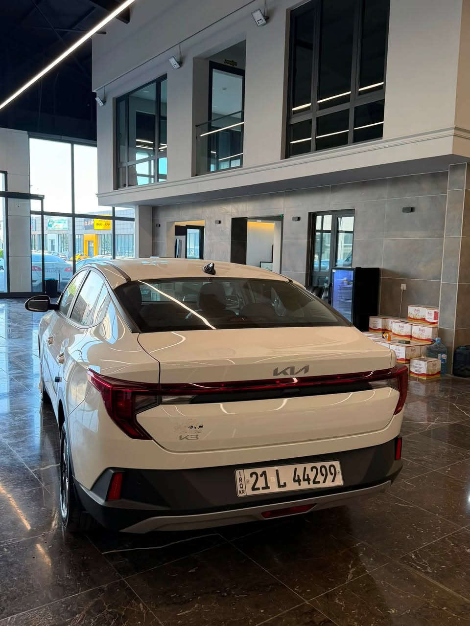 كيا K3 صالون 2025 📦✅

ضمان شركة نيم 5 سنوات مع 2 صيانة مجانية ✅

حجم محرك - 1600 L دوش🔴 

گير سيارة - AT 🔴

شاشه كبير . كاميرا . حساس امامي خلفي . ويل كروم .

تحكمات ستيرن . تحديد سرعة 

سياره مرقم . صفر كيلو متر 0️⃣

عنوان . سليمانية - معرض الجديدة . شركة قمم السليمانية 

رقم الهاتف . *********** 📞

سعر . 155$ ورقه 🔴مع رقم  وكاله تحويل ثاني يوم مباشرة ✅
