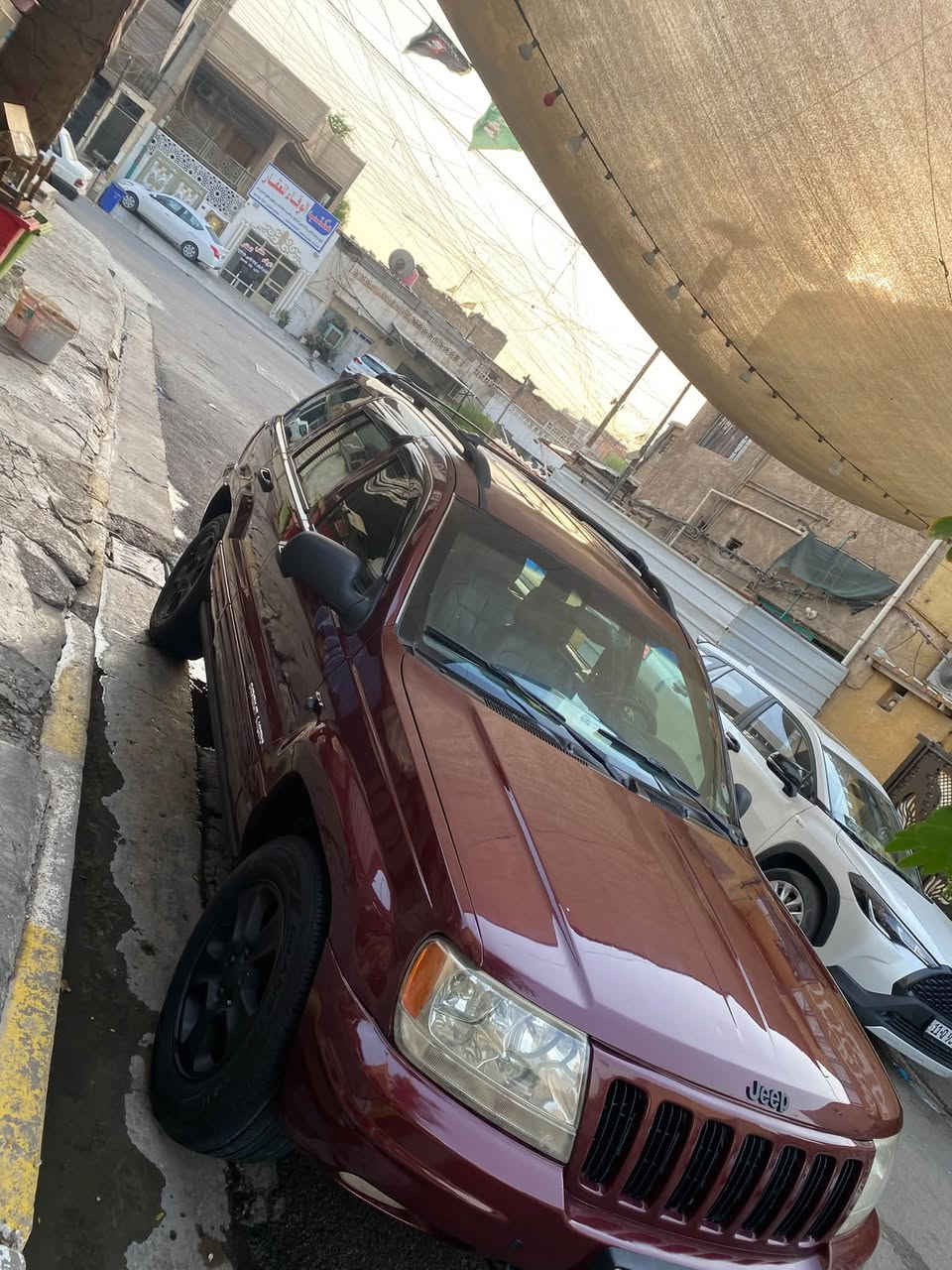 السلام عليكم 
جيب مديل 2000
محرك8سلندر
داخل اسود جلد
رقم سليمانيه تحويل ثاني يوم 
صاحب سنويه موجود مكانه بل سماوه
سياره محرك وكير كفاله
رقم صاحب سيارة ***********

إني مكلف بل نشرر.   

خاص ما اجاوبببب
