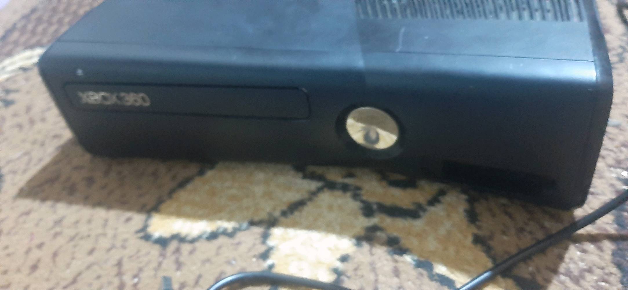 للبيع Xbox 360 مهكر (RGH) بحالة ممتازة 🔥

​الملحقات: جوستيك واير أصلي + هارد مليء بأكثر من 150 لعبة قوية (GTA V, FIFA, Forza, وغيرها). 

​ملاحظة: قارئ الأقراص عاطل، لكن الجهاز مهكر والألعاب مشغلة من الهارد مباشرة ولا تحتاج أقراص نهائياً. 

​السعر: 115 ألف (نهائي / أو مع مجال رمزي جداً). 

​المكان: البصرة - الفاو (يوجد توصيل لكل العراق). 

​للإستفسار: مراسلة الخاص 📥 

سلة الخاص 📥