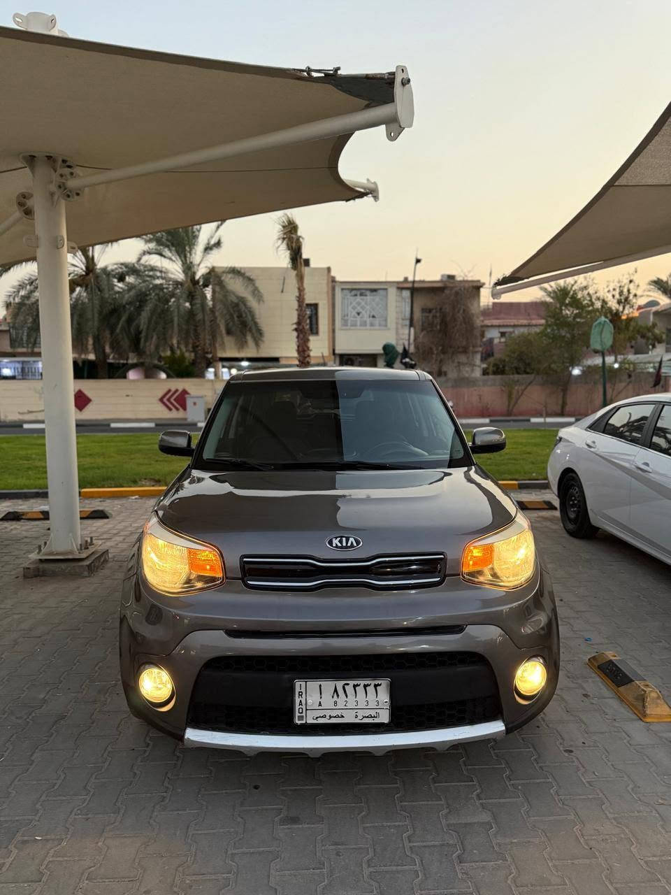 السلام عليكم كيا صول 2018 سيارة نضيفة جدا محرك 2000 مكفولة وارد امريكي بيها جاملغ امامي بدون دواخل جاهزة مكينة كير حدادة تبريد تخم تاير شرط بيها 4 قطع صبغ جمالية السعر 86 العنوان البصرة المعقل رقم الهاتف *********** البصرة, العراق
