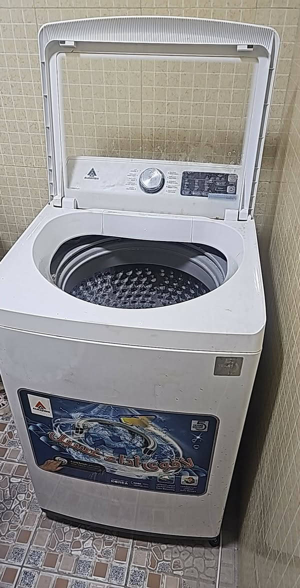السلام عليكم غراض البيع كلمن وسعره شراي يتصل بغداد معامل ***********
