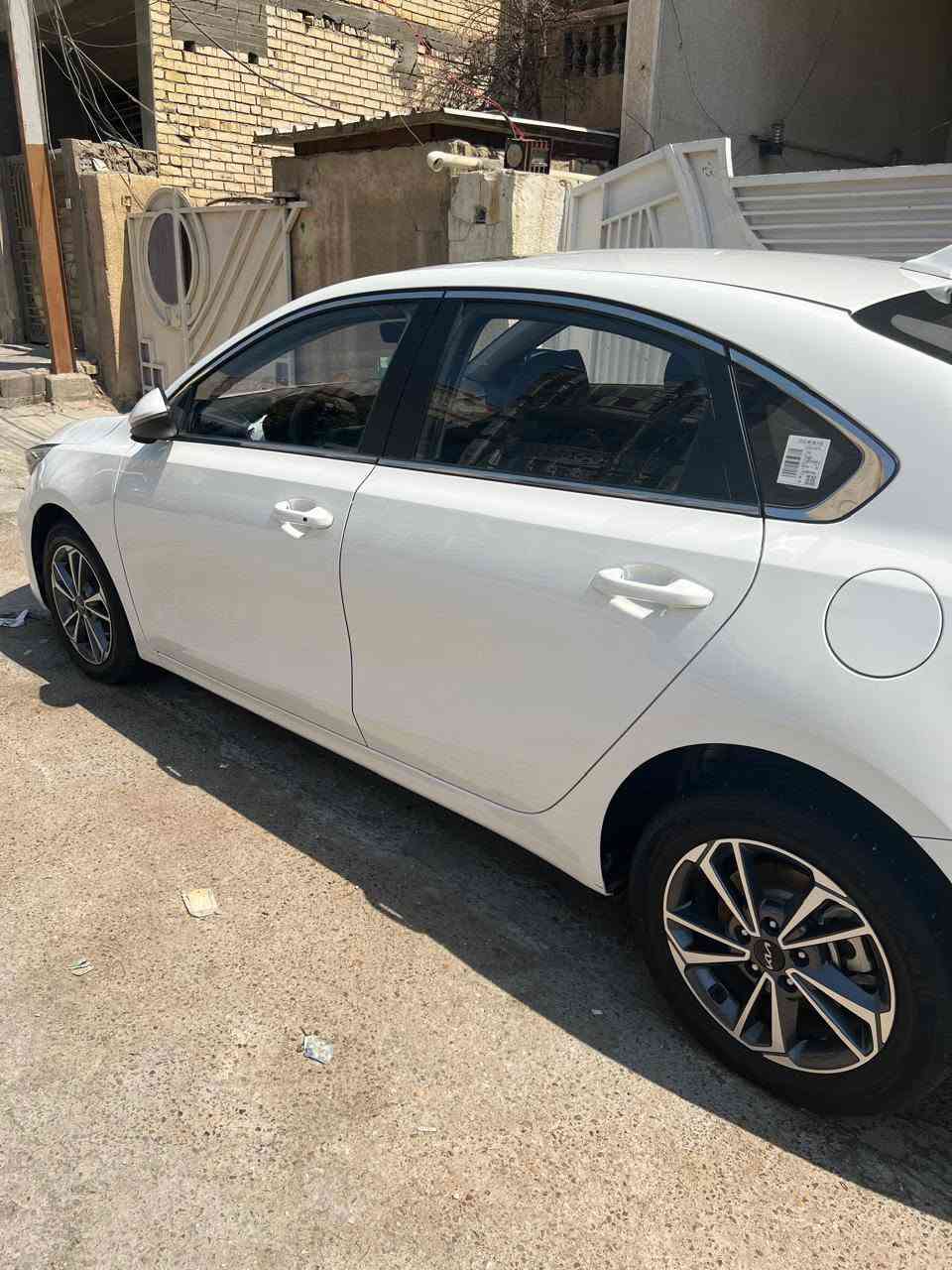 السلام عليكم  K3 موديل2025 رقم اربيل السيارة بأسمي شرط التحويل ماشيه 38 فول مواصفات 1/1 بيها جاملغ نص صبغ ونص بارد كما مبين في فحص السونر اامرفق مع الصور السعر 137$ وبيها مجال بسيط مكاني بغداد الشعب ***********

