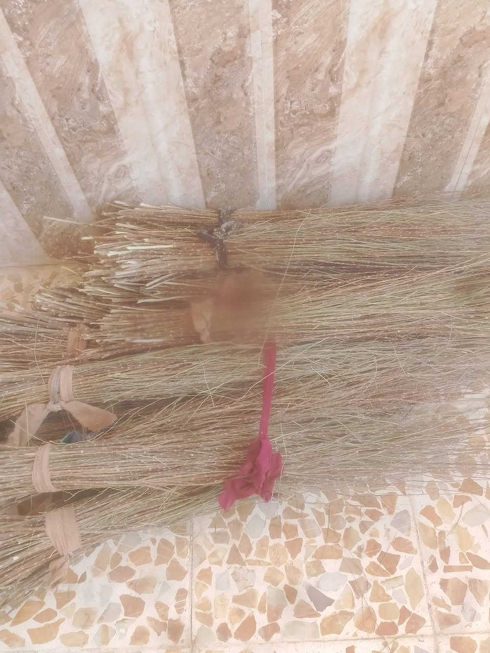 متاح للبيع مقاش طرفه***********

