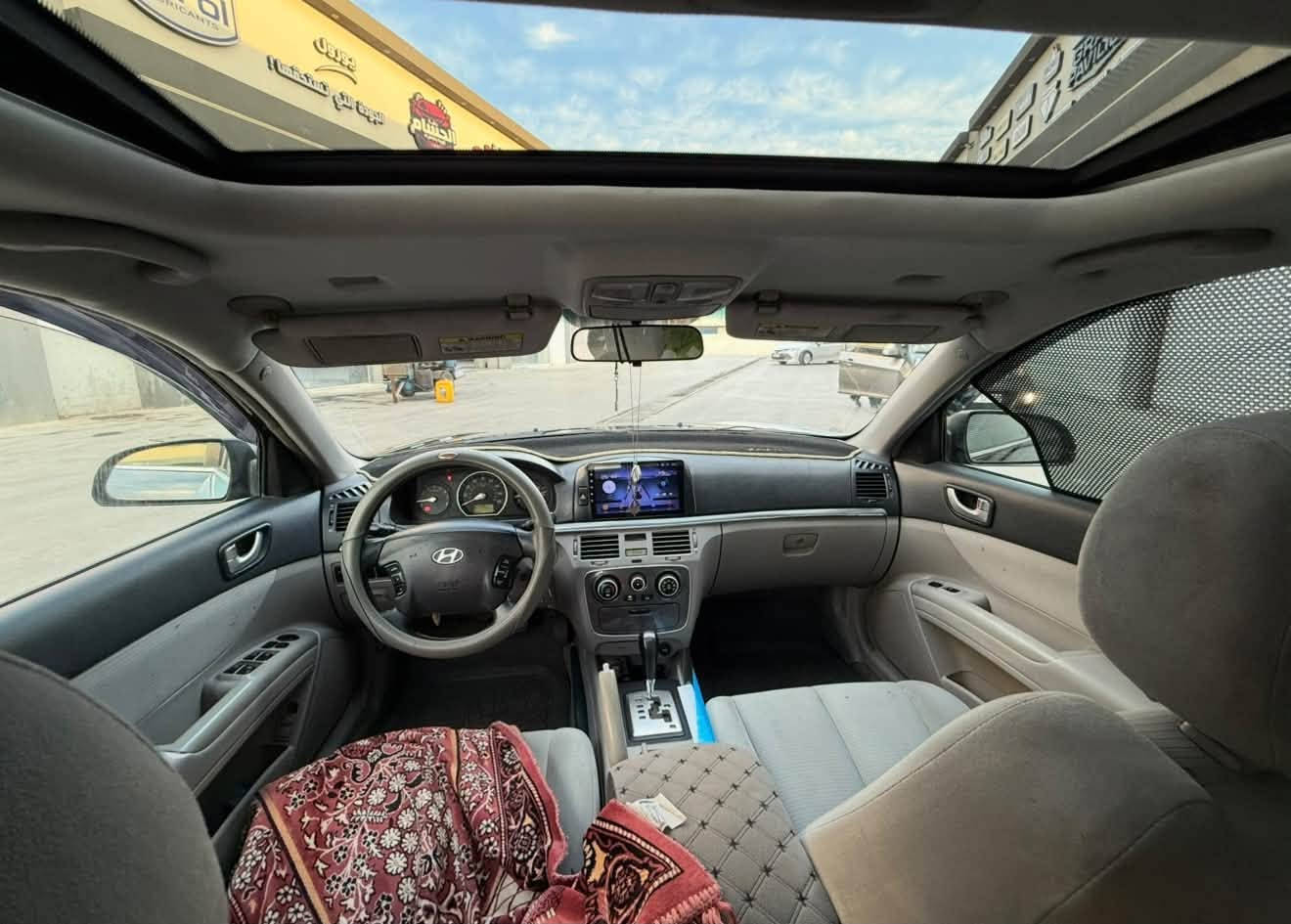 للبيع
سوناتا موديل 2008 فول مواصفات Lemted حجم محرك 6سلندر بشرط سيارة بيها بس داير خلفي صبغ رقم جديد سيارة حلوة وجاهزة مواصفاتها معروفة سلايت تحكمات شاشة تبريد ثلج لايت زنون ويل كب مكان السيارة موصل السعر 93 وبيها مجال 

‭***********‬

‭***********‬
