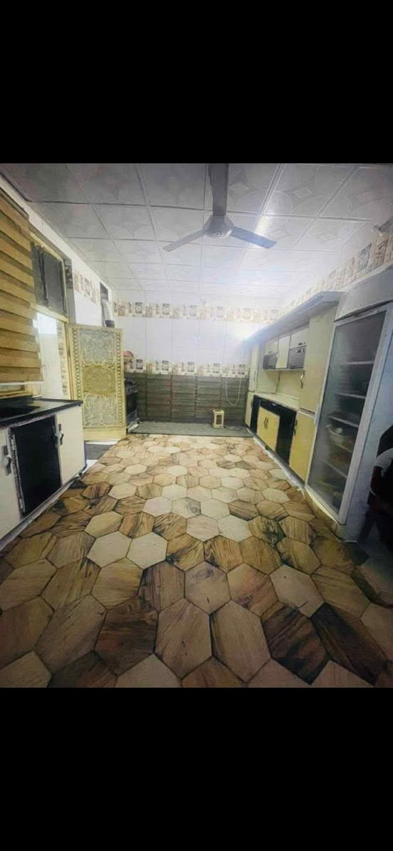 بيت للبيع 🏠
العنوان:التقية الثالثة قرب مطعم بغداد 
طابو زراعي مشمول بالتطويب 
٢٠٠م (٤غرف نوم/٣حمامات/٢صالة/استقبال/مطبخ )
للاستفسار ***********
