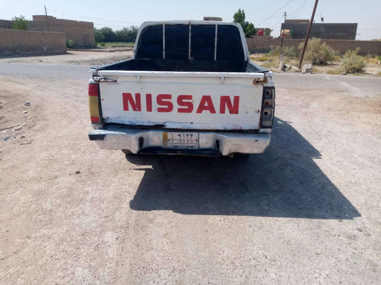 سلام عليكم لبيع نيسان مديل 93 رقم ميسان مشروع وطني شرط تحويل محرك 2400بدايه تبخير كير مكفول شاصي نضيف سياره بلاديه حلوه جاهزه مالت جناي ترايك وين ماتريد
 سعر 20وبيه مجال 
تصل *********** 
مكان سماوه الخضر
