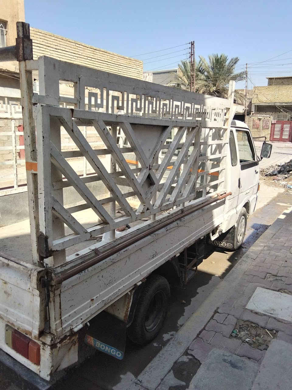 رسلام عليكم كيه موديل 92 مكينه جديده بعده تسحك كير اكسل كله جديد كهربايات كله شغاله سياة جاهزه رقم زكليزي شرط لتحويل السعر 43 وبيها مجال بسسط
***********
