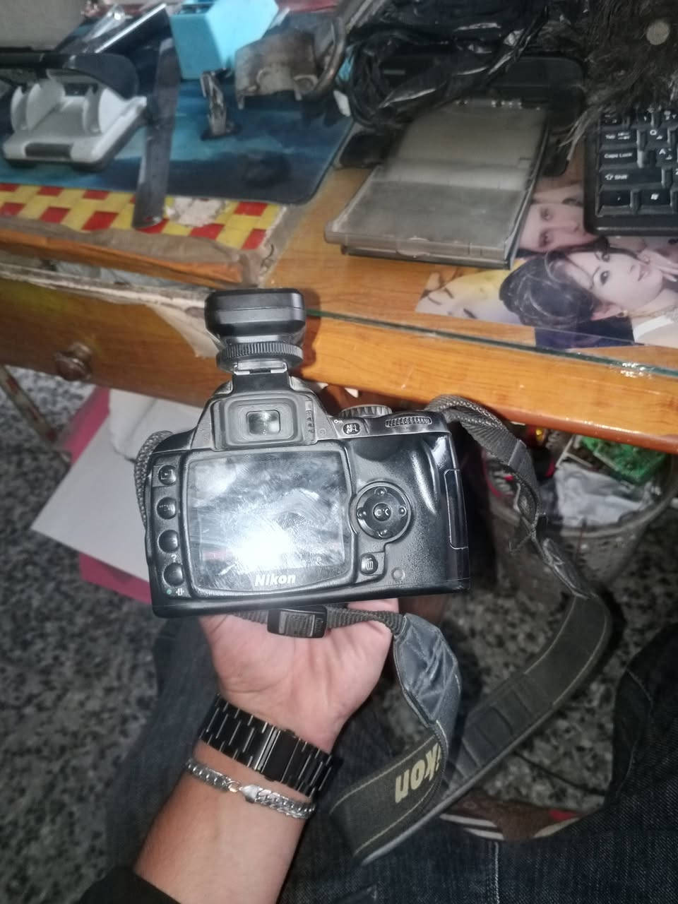 نيكون D40 • اضاءة ستديو • معدات ستديو