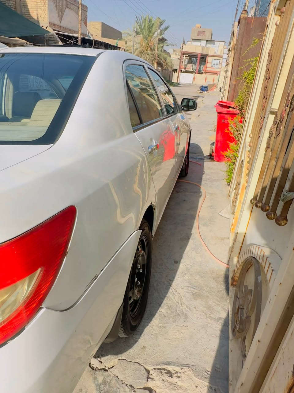 BYD F3 2013  كير اوتو ماتيك محرك لانسر بيها بارد السياره مابيها صبغ السعر ٥٧  ***********
