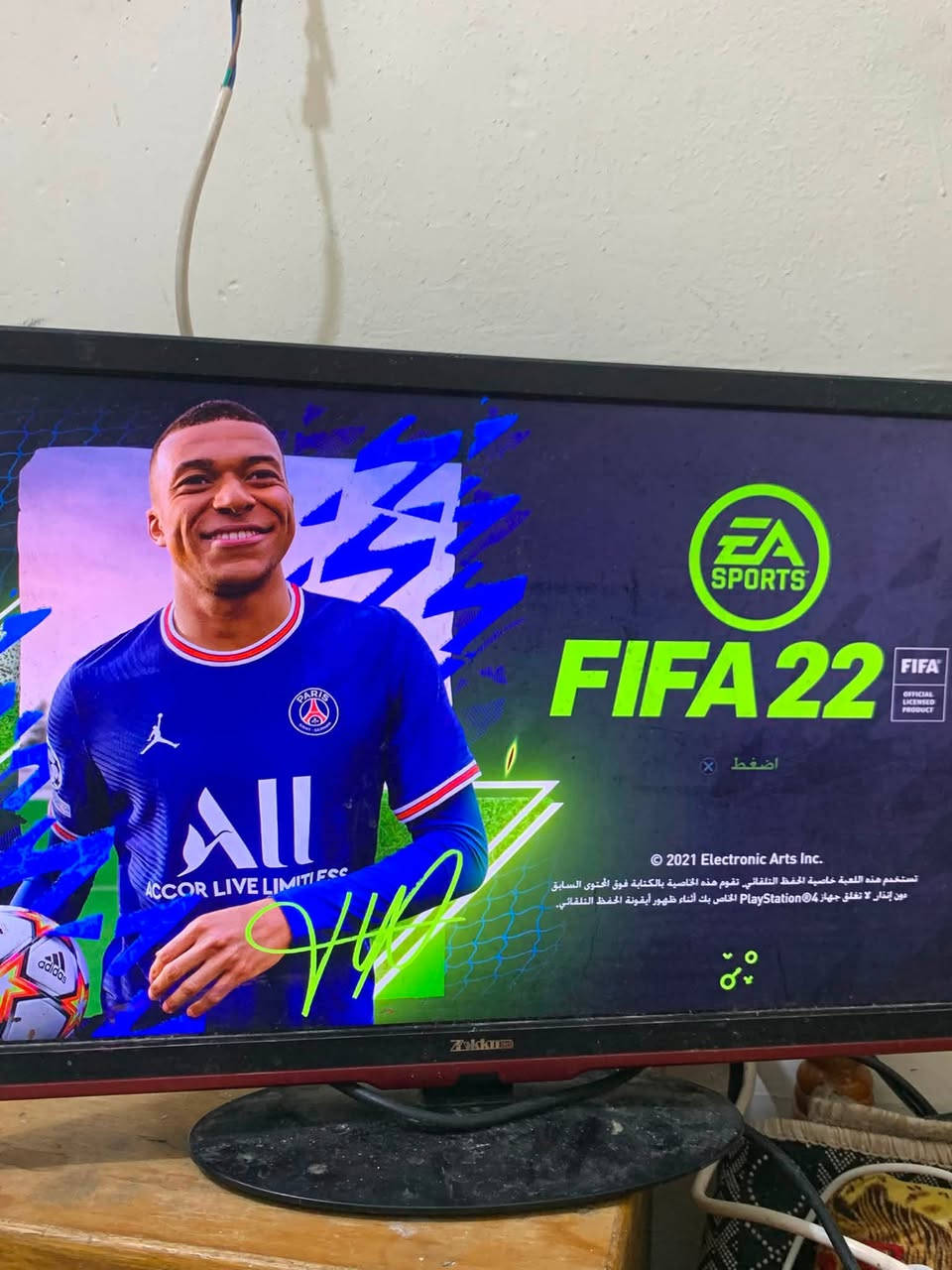 بلاش 🔥
فور سلم ((مهكر))  ارقة نضام لوك استيك ما مفتوح تجي تفحص ويا يدات ثنين وكيبلاته وغراضة كاملات ولعابة

✅ملاحضة ✅: تجي تفحص الجهاز لحد ما اتمل عجبك اني خادم ما عجبك هم اني خادم

سعره. 290. 
اليكسر بسعر كبل احضره 
 
مكاني كربلاء حي العامل 📍
 موجود وتساب همة***********
