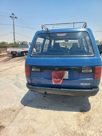 سيارة تويوتا  نوع فإن  موديل  ١٩٩٥ محرك 2 واي  كير اوتوماتيك  رقم حمل ...