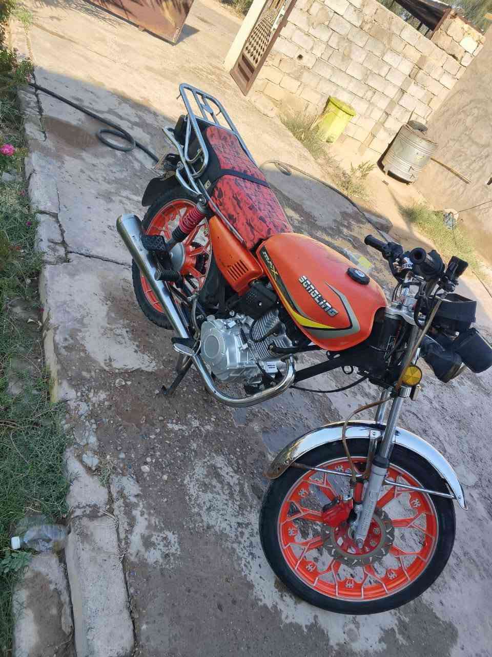 سيفان 24  السعر 550وبيها مجال شي قليل وهاذا رقم صاحبها مكلف بل نشر لحد يراسل ***********
