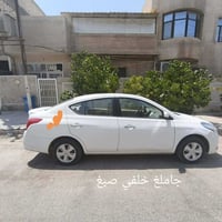 نيسان صني للبيع 2020 ماشية 23 الف فقط بيها قطعتين صبغ جاملغ + باب  جام...