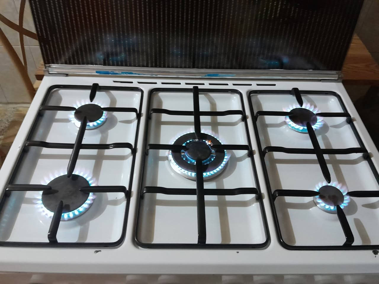 طباخ إيطالي • نضافة • السيديه
