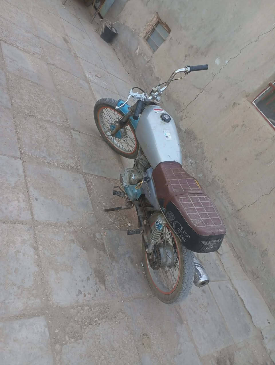 دراجه اربعه كير.. كلك كلك مكفوله محرك نضيف..  نقصها فقط بس ماشه معوجه. السعر 200 وبيها مجال مكان نجف ابوصخير ***********
