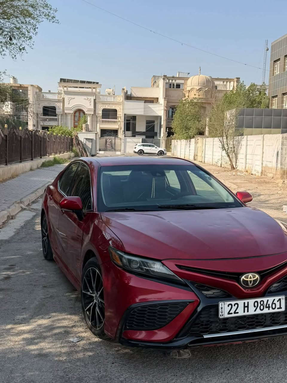 � كامري 2022 SE وارد أمريكي للبيع
🔸 اللون: ماروني
🔸 الموديل: 2022 SE
🔸 وارد أمريكي
🔸 السيارة فول أوبشن عدا الفتحة
🔸 كير + مكينة + تبريد + كهربائيات بحالة جيدة
🔸 صدر الباتر جديد بالكامل
🔸 بيها 5 قطع صبغ، وصور الحادث موجودة بالمنشور
🔸 بيها تعمير بالشاصي، والحادث موضح بالصور
🔸 صفحة السكن بدون قص، فقط تعمير
🔸 السيارة عليها حالوب بغداد
🔸 رقم أربيل دولي جديد
🔸 السنوية جديدة وباسمي
🔸 التحويل وكالة، وثاني يوم يتم التحويل

💰 السعر: 143 مليون، وقابل للتفاوض

📍 مكان السيارة: بغداد

📞 للاستفسار: ***********
