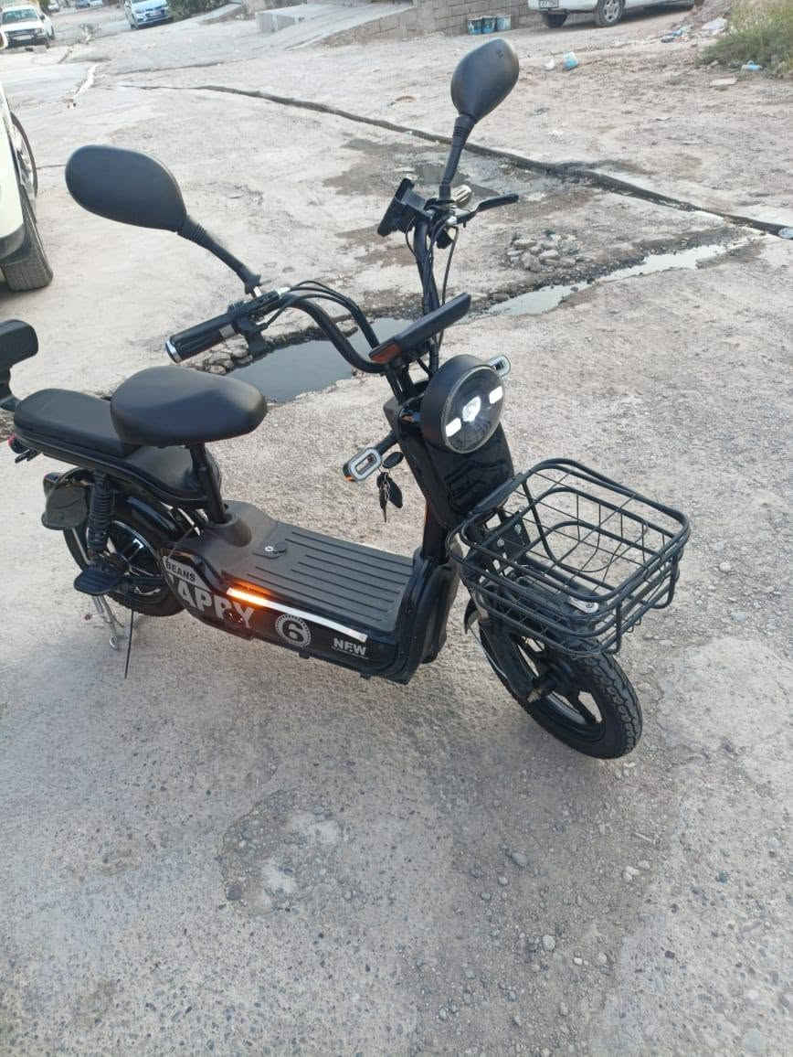 بايسكل شحن للبيع نظيف مستخدم شهر 
4بطاريات 
4كير 
بلوتوث تشغيل عن 
سعر 175
كركوك حي العسكري
