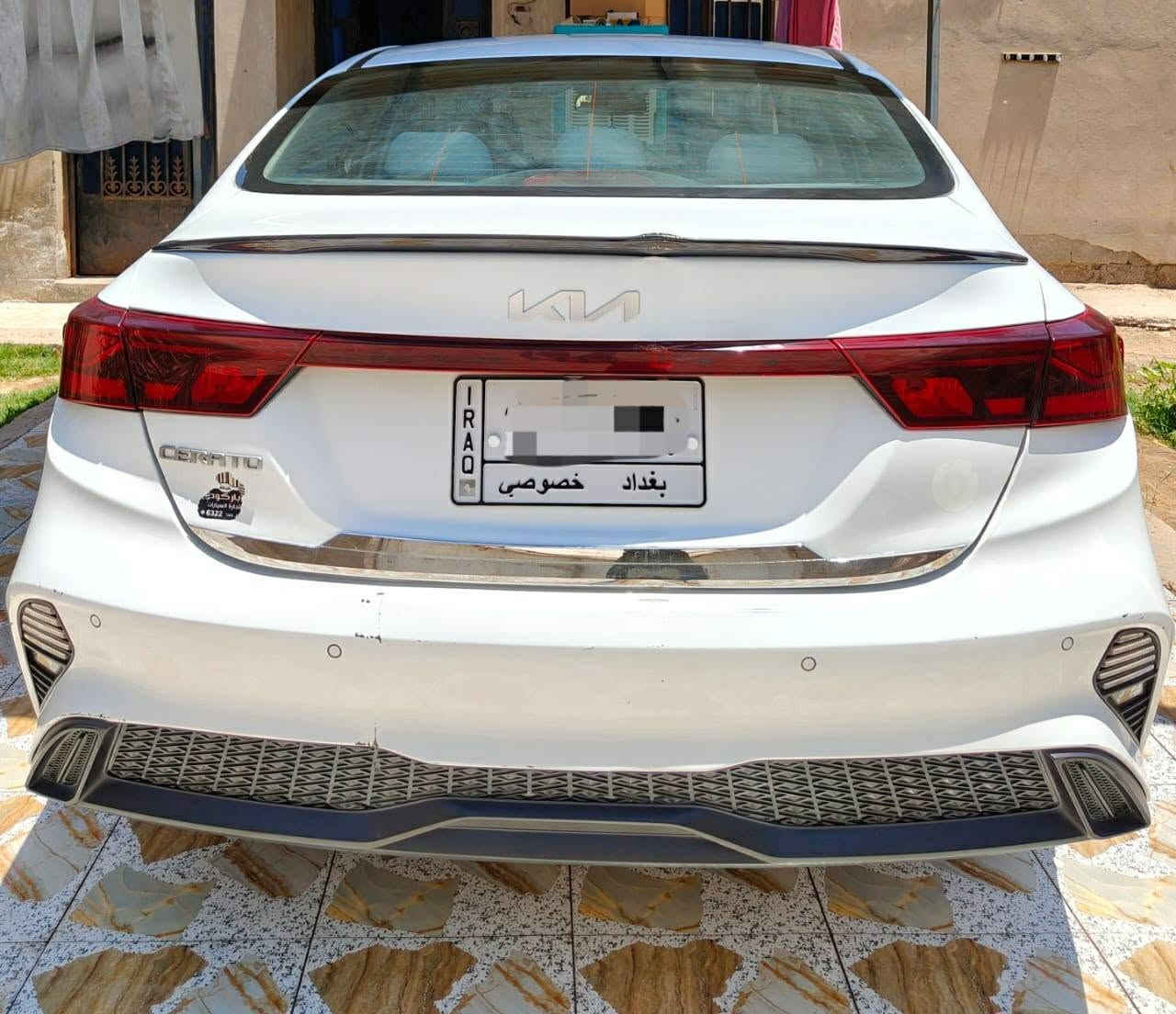سيراتو خليجي موديل  22   فول مواصفات عدا البصمه محرك 1600ماشيه  80  الف رقم بغداد حره بأسمي كفاله عامه  فقط اربع اصابع كارت بالدوسه مكاني الديوانيه قضاء الحمزه  السعر  165 ورقه بيها مجال قليل  
***********
