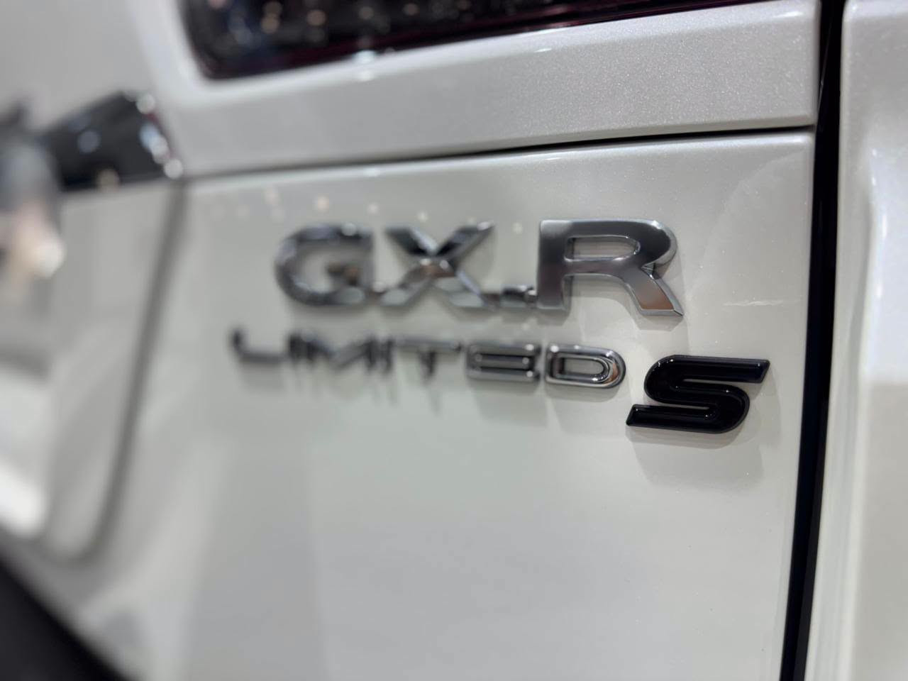 🖤🔥 TOYOTA LAND CRUISER LC300 2026 🔥🖤
👑 TWIN TURBO — LIMITED S — GXR

الفخامة إلها عنوان… والقوة إلها هيبة.

🚀 موديل 2026 بمواصفات استثنائية وحضور يخطف الأنظار.
💥 Twin Turbo V6
⚙️ ناقل حركة أوتوماتيك
🚙 دفع رباعي 4×4
✨ Limited S — GXR
🏢 وكالة شركة SAS

🔥 سيارة مو لكل شخص… هذه للي يعرف قيمة الهيبة والفخامة.

📲 جاهز تختار سيارتك؟ لا تنتظر!
اتصل بنا الآن واحجز LC300 2026 قبل نفاد الكمية.
📞 ***********
📞 ***********
📞 ***********

📍 أربيل – سايدين عدالة – مجمع أرام التجارية – بلوك A8

🚘 NWEKAR AUTO | نوێکار ئۆتۆ
اتصل الآن… وخلي الـLC300 تكون سيارتك القادمة! 🔥
