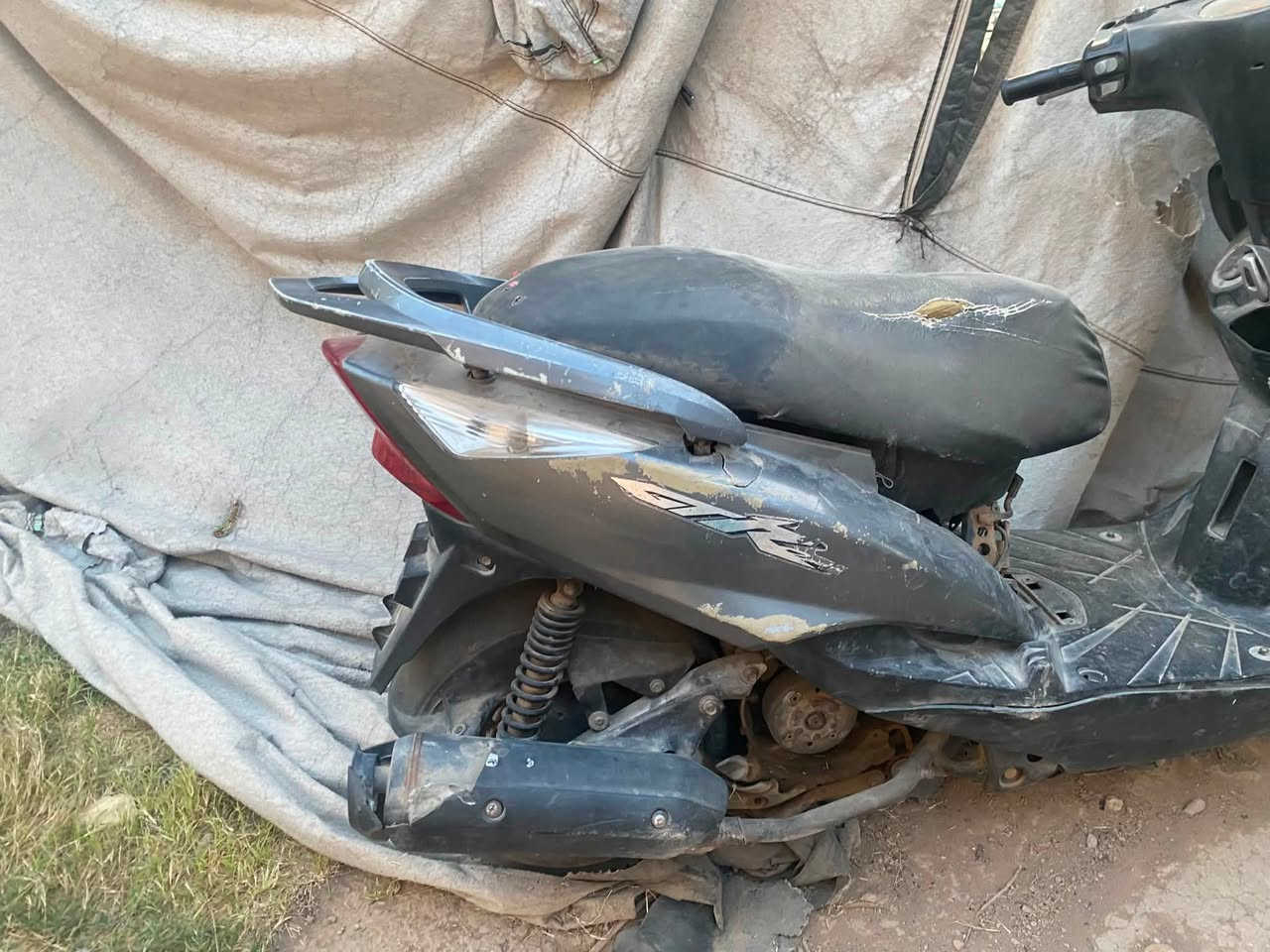 سلام عليكم ثعلب امجفته جديد سلف جديد بس طافيه ماعرف اشبيها سعر ٢٠٠بيها
مجال ‭***********‬

