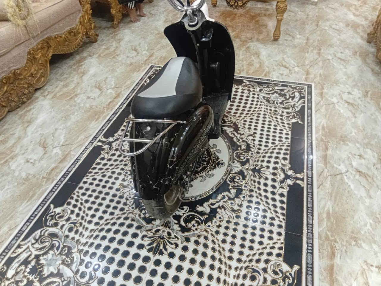 السلام عليكم دراجه شحن مال اطفال للبيع بطاريات جدد 2  وهيه جديدة مستخدمة قليل السعر 200 مكاني بعقوبة التحرير اتصال  *********** فقط واتساب......
