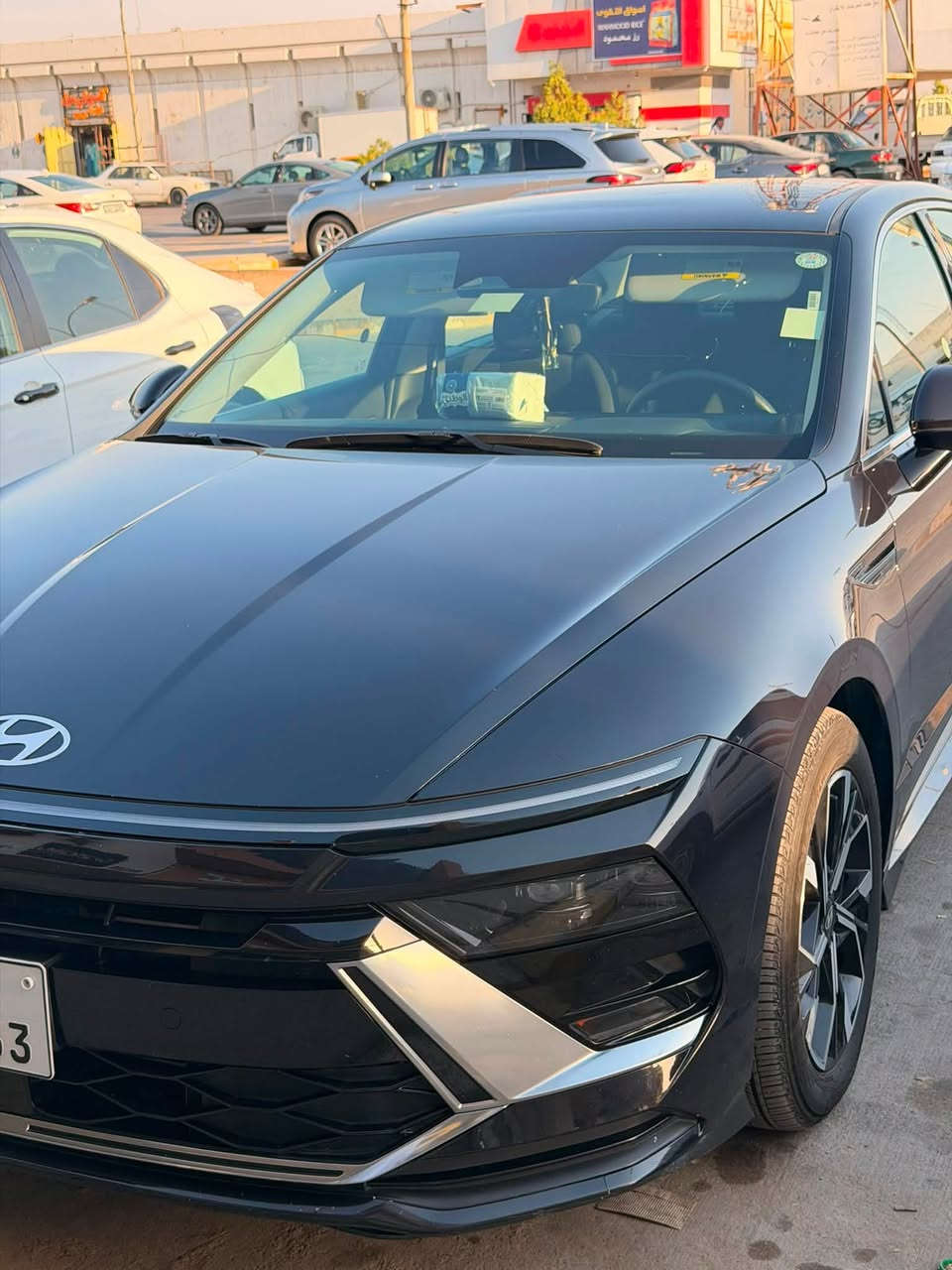 سوناتا 2025 sel
سنويه بأسمي وهزه جديد 
(مكفولة )من الصبغ والتبديل كلها كبس 
بيها فقط بارد قليل 
ماشي 20 الف
مواصفات 
--------
تشغيل عن بعد 
محرك 2500 تنفس طبيعي 
تحكم جامات عن بعد
رادار 360 
كامره دواره
كشن كهرباء 
كشنات تدفئه
بصمة تشغيل وابواب 
تحديد مسار 
توقف ذاتي امامي وخلفي
نضام ترحيب عند الاقتراب 
3 مودات قياده
اوتو هولد
هند بريك بصمه
جنطه ذكية تفتح عند الاقتراب
جام مدبل اوتو
السعر 188 بيها مجال بسيط او مراوس بكورلا هايبرد
السياره كلشي بيها بلادي ومالت الشركة 
***********
