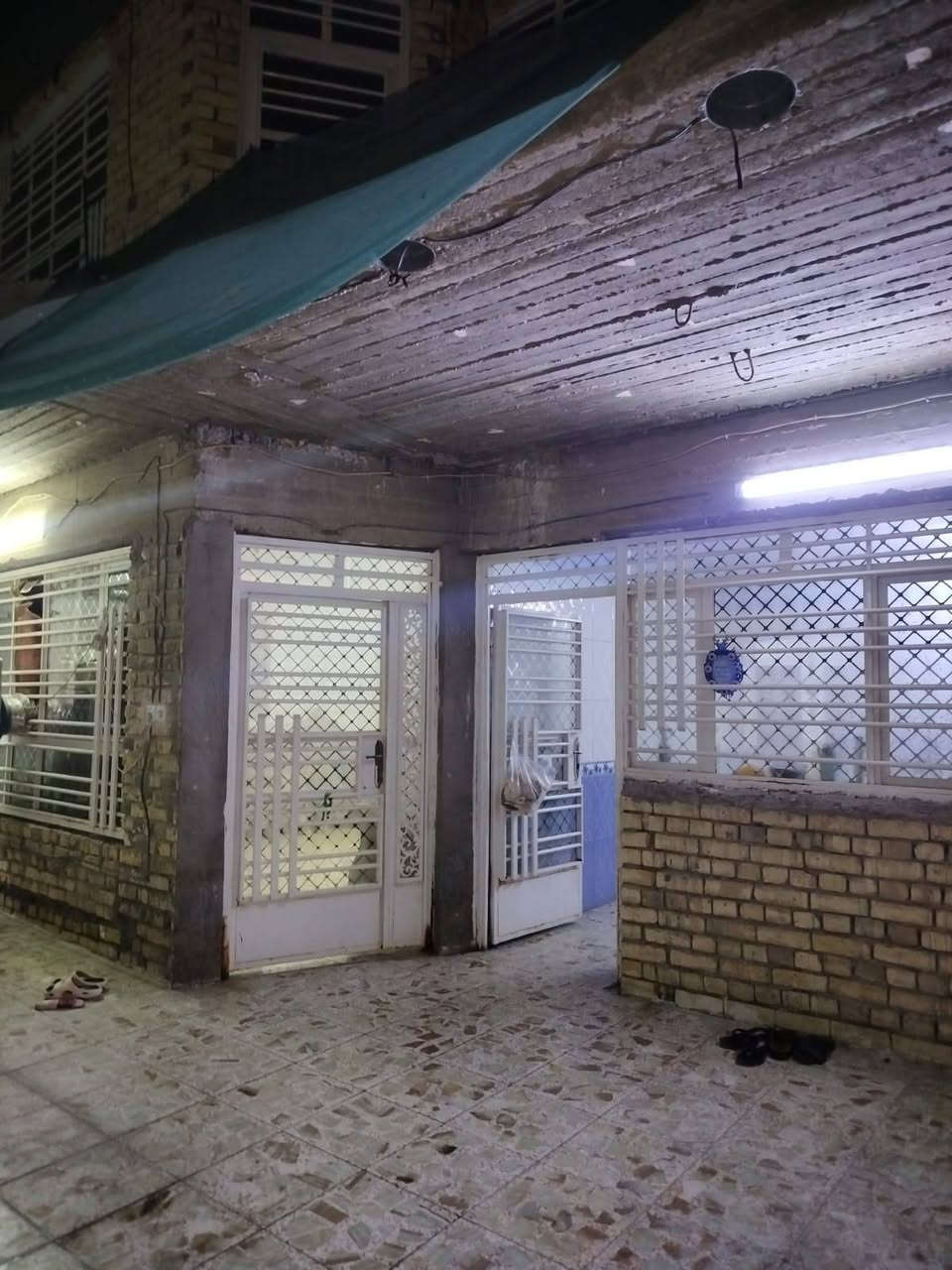 بيت للبيع (المساحة 200) في منطقة الشعب الزراعية شارع ابو ماهر
استقبال
مطبخ حار ومطبخ بارد
صالة في الطابق الأول وصالة في الطابق الثاني
4 غرف نوم غرفتين بالطابق الاول وغرفتين بالطابق
للاستفسار (***********)
او (***********)
