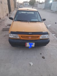 ٢٠١١ • رقم بغداد • دواخل نظيفة