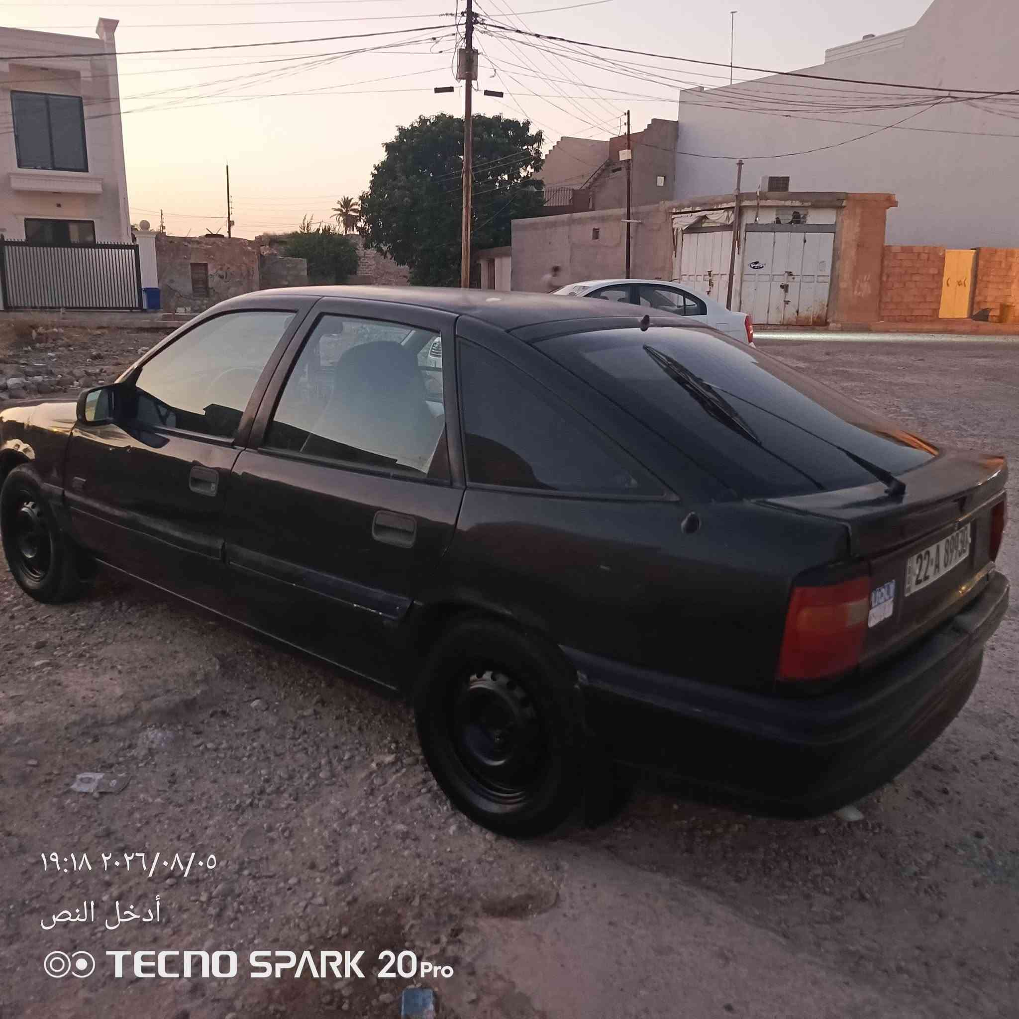 أوبل مووديل 1993
سه نه وييه جديد بسمي تريد 
تحويل وغرامه بشرت وه كاله 
سعره 33$ خابرني تدلال 
***********
