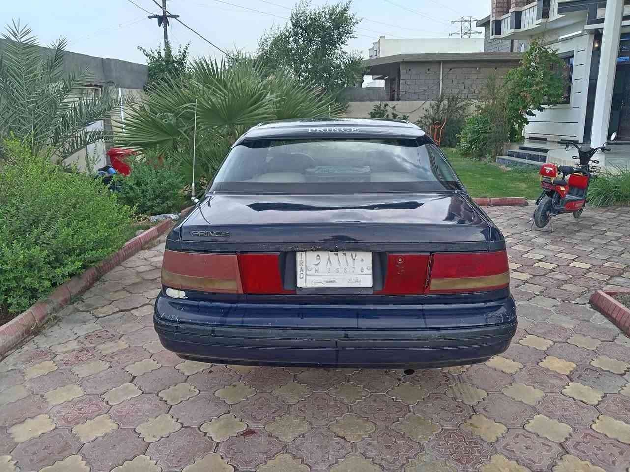 برنس • موتور 2000 • اوتوماتيك