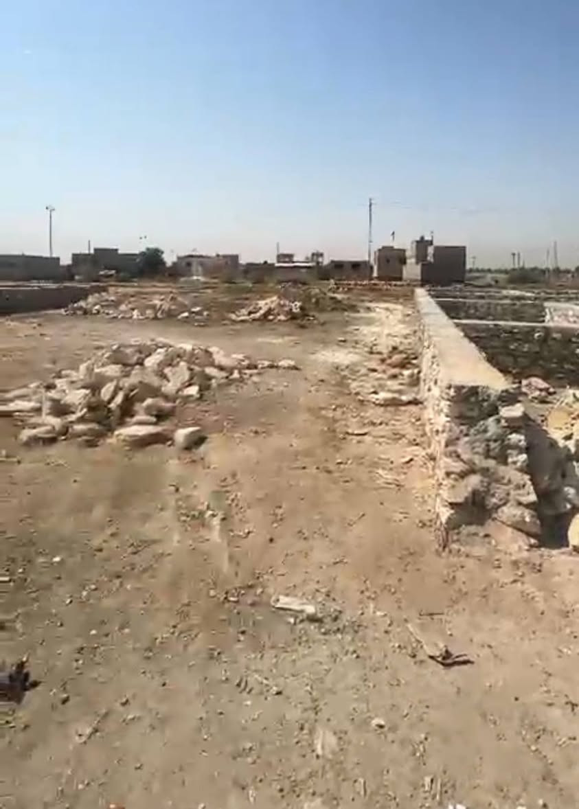سلام عليكم قطعه مساحه 250 متر نزلت سيد جابر قبل جسر قريبة لتبليط سعر 18 كافة خدمات ‏‪***********‬‏

