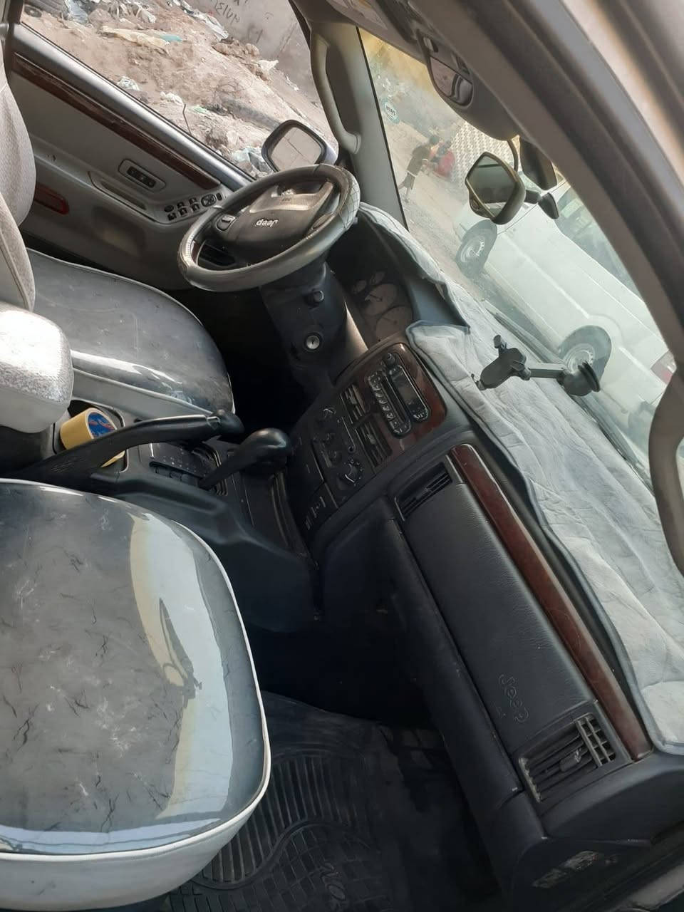 جيب شيروكي • ٢٠٠٢ • كفاله