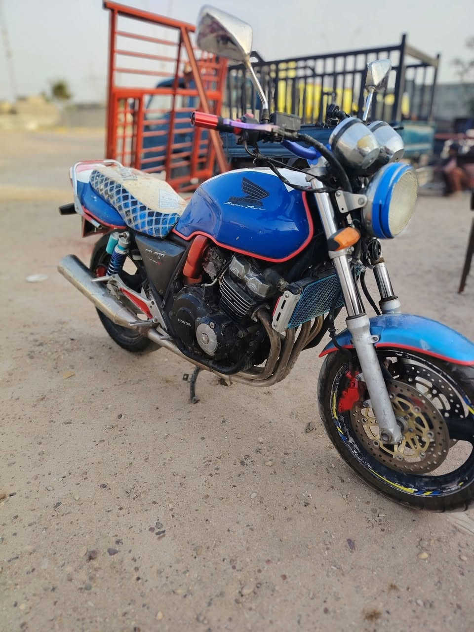سيبي فور • ٤٠٠ • جيل اول