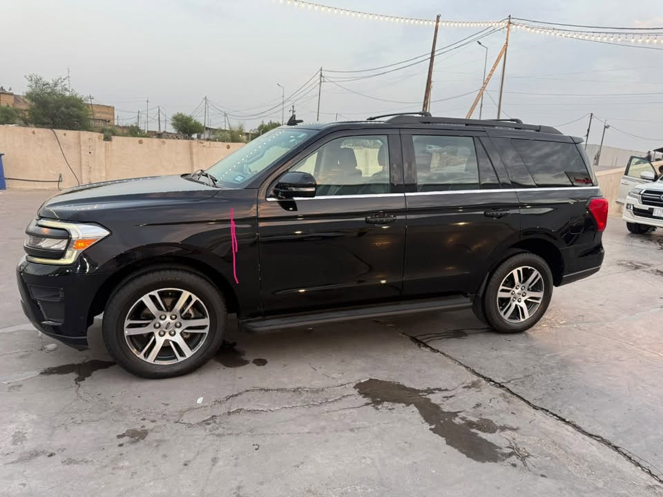 فورد اكسبديشن 2024  xlt شاصي قصير
حجم المحرك  V6 سلندر (3.5L) توربو

عداد المسافة 28 الف مايل 

كشنات جلد تدفئة وتبربد + تحكم كهرباء

فتحة سقف بانوراما + اشاير بلمري 

رقم واســـط   (شــهــداء ) باقـ ـي سـنــة ونص تقريبا وتصير حرة

🔴 المواصفات : 

بصمة تشغيل - بصمة ابواب- تشغيل عن بعد-- رادار امامي (تحديد مسار)- رادار جانبي (نقاط عمياء)

رادار خلفي (التحذير من الاصطدام) -تحكم وضعيات القيادة Drive modes - شاحن موبايل Wireless 

سستم سماعات Bang&Olefsen

تحكمات - اوتو بارك Auto Park - اوتو ستارت Auto Start

اوتو ستوب Auto Stop- اوتو هولد Auto Hold

منافذ AUX+USB- مانع انزلاق+ABS

وبقية المواصفات المعروفة

حادثهه تبديل دعامية امامية ولايت + جسر دعامية

بيهه صبغ رش ربع جاملغ السايق فقط 

صور الحادث مرفقة ورقم الشاصي مرفق

مـكـان السـيـارة /  واسط _ مركز المحافظة 

للاستفسار اتصل او تواصل واتساب  ***********

***********
