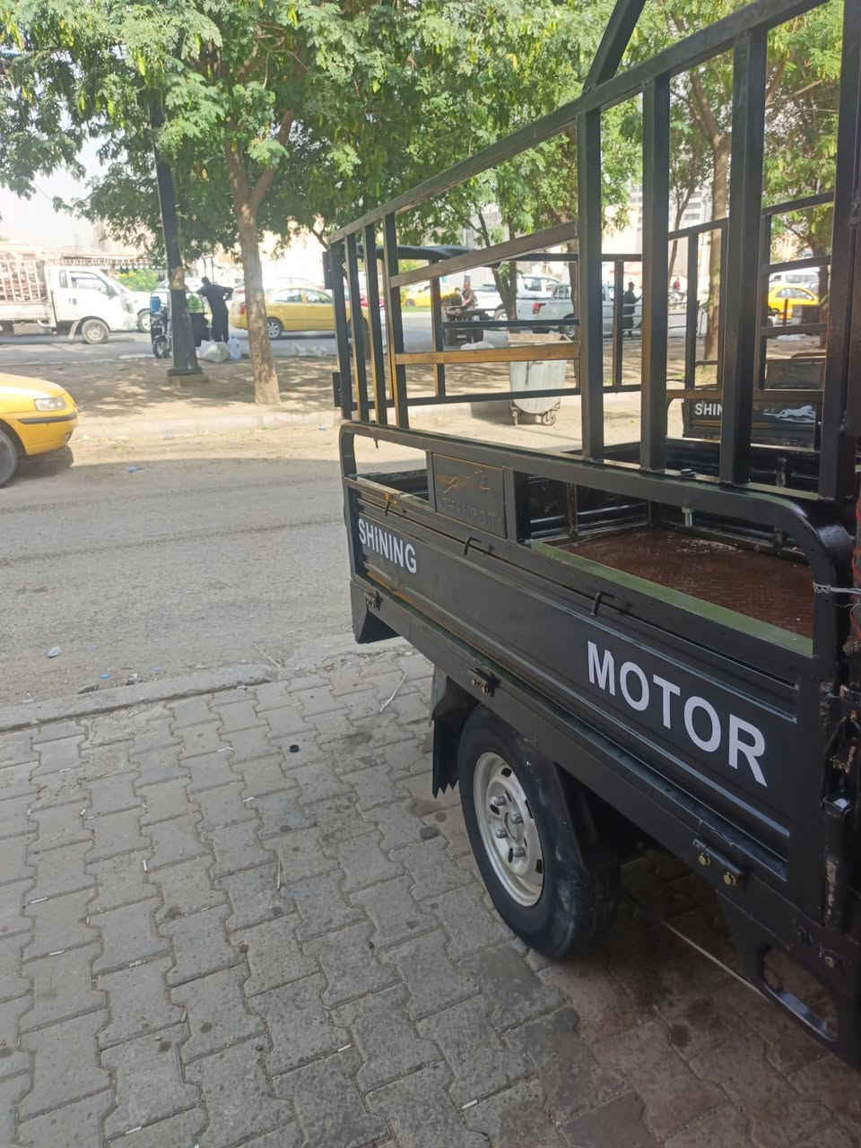 موديل ٢٠٢١ • محرك ٢٤ • مع أوراق
