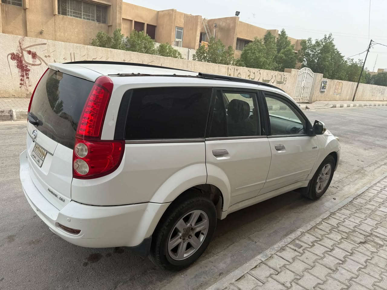 للاستفسار • اتصال فقط