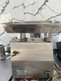بغداد • ميز ٣م • چنگال إلكتروني