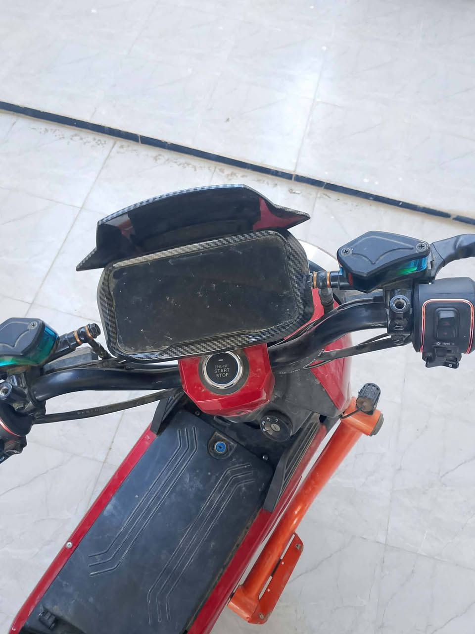 دراجة x900  شحن . استخدام شهرين كلش قليل ماشية ..
يعني بطاريات اخو الجديد. تشغيل بصمة وسويج كلش نضيفة السعر 450 وبيها مجال للشراي .. تواصل ‏‪***********‬‏
