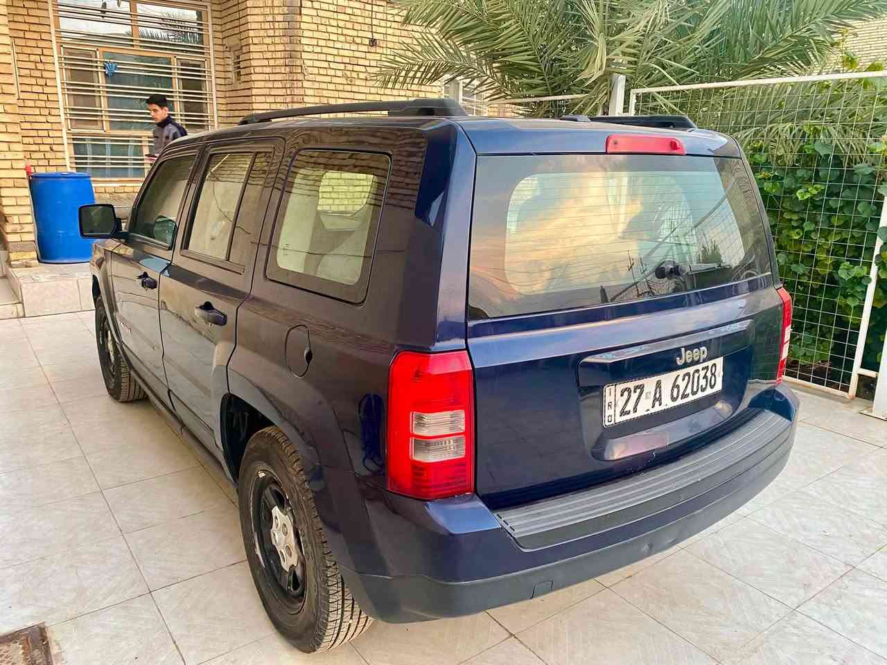 جيب باتريوت ٢٠١٦ الضرر واضح بالسونار رقم ناصرية بأسمي السيارة ماشية ٩٨ ألف السعر ٩٧ وبيهة مجال بسيط للأستفسار الأتصال ع الرقم ***********
