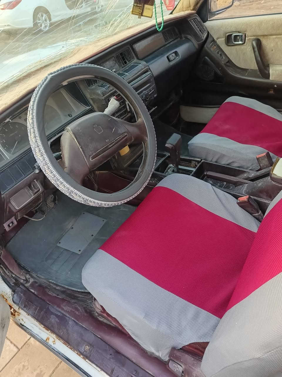 سلام عليكم شباب
سيدان مديل 90
راعيه ماندله
مكينه وكير 2ونص حداديه حلوه
السعر 18
عنوان سياره ناصريه مركز 
***********
