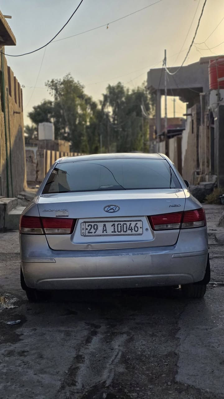 السلام عليكم السلام عليكم سونتا موديل ٢٠١٠ وارد كوري مكينه ٢٠٠٠ دوش السيارة رقم واسط بسمي هزه وسنويه جديد سياره خير من الله وجانيها صارلها اهواي عندي محهزها من كلشي مابيها كل نقص بيها صبغ جملغ خلفي بدون دواخل السعر100 وبيها مجال مكاني بابل للاستفسار الاتصال على الرقم ***********
