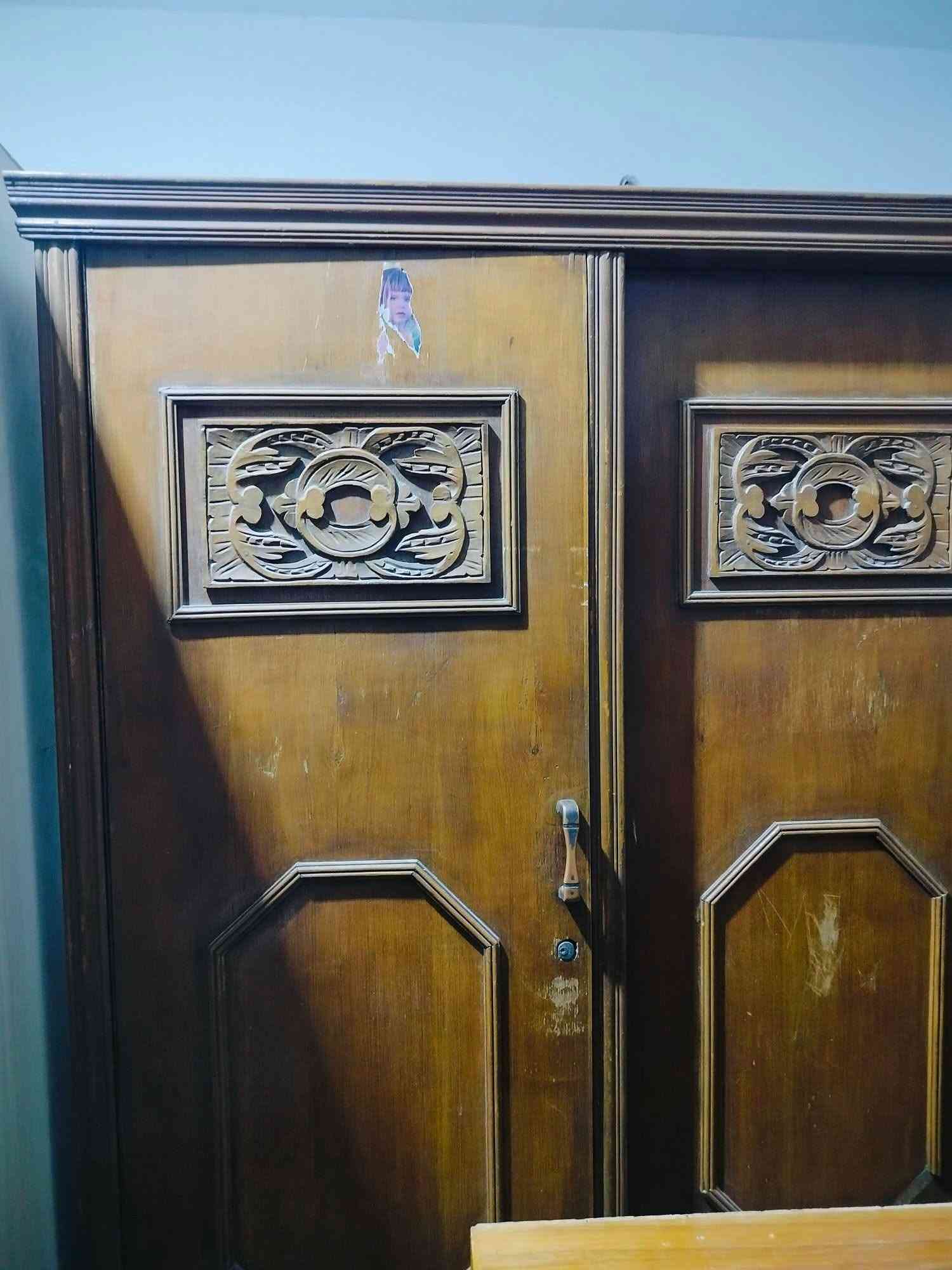غراض منزليه للبيع الشراي يراسل خاص او الاتصال بل رقم ***********
