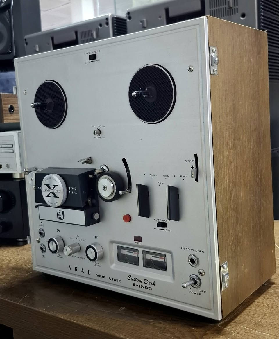 AKAI X 150 D
تیب بكرة اكای 150 دی
انج 7
سرعة  2
تراك 4 
نظیف و شغال 
مركز اربیل للصوتیات  عنوان اربیل سوق منارة
واتس اب / ***********
